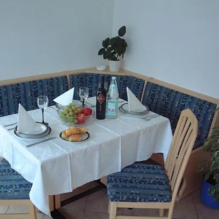 Hofer Apartment Olang